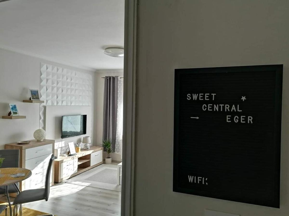 Sweet Central Apartment ,In The City Center Eger Extérieur photo