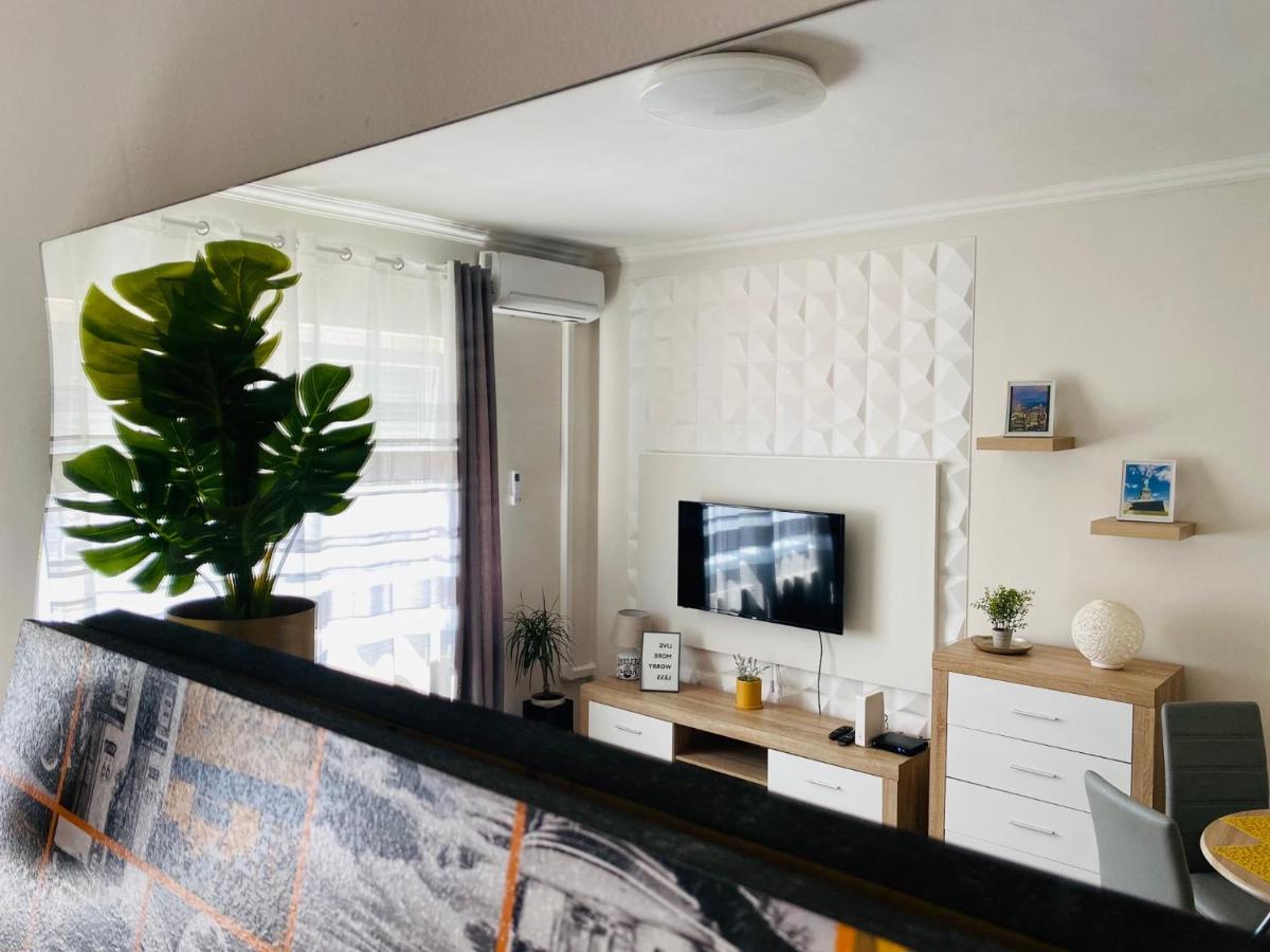Sweet Central Apartment ,In The City Center Eger Extérieur photo