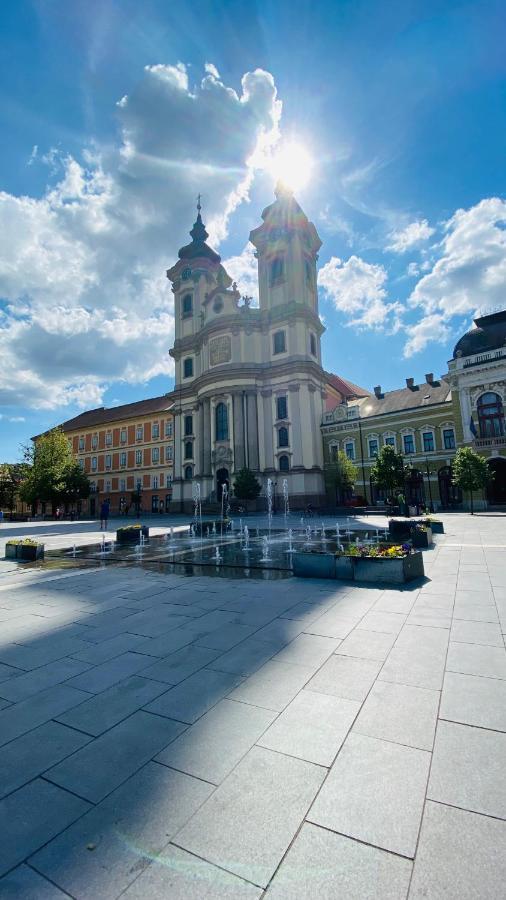Sweet Central Apartment ,In The City Center Eger Extérieur photo